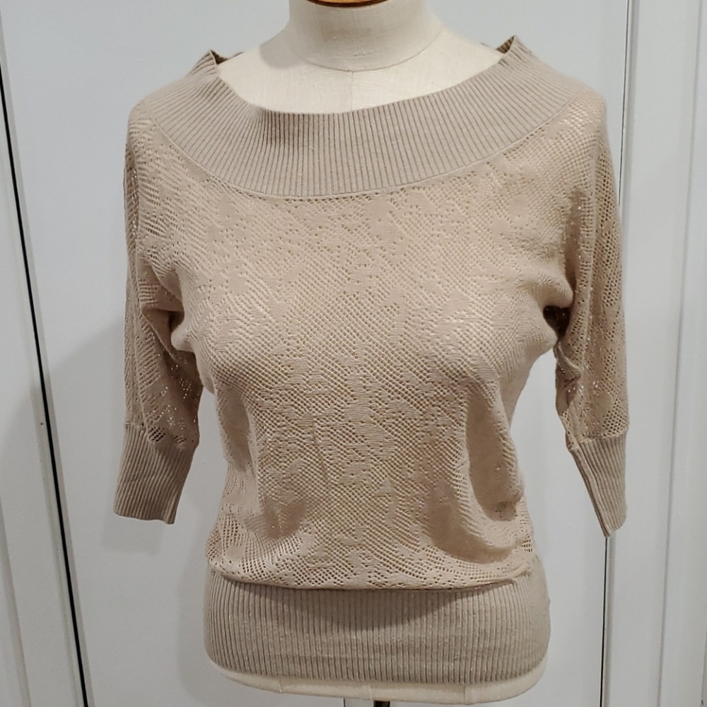Guess Light Knit Cream Sweater Size XS